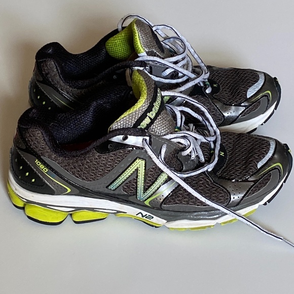 New Balance Men's Running Shoes 1080v2 Size 8 1/2 - Picture 1 of 5